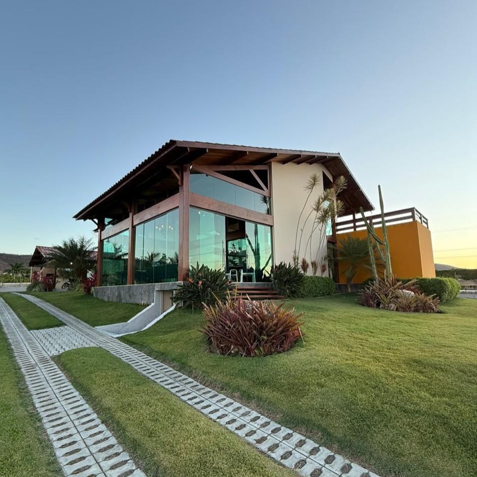 Casa de Alto Padrão à Venda | Condomínio Monte Castelo – Gravatá/PE